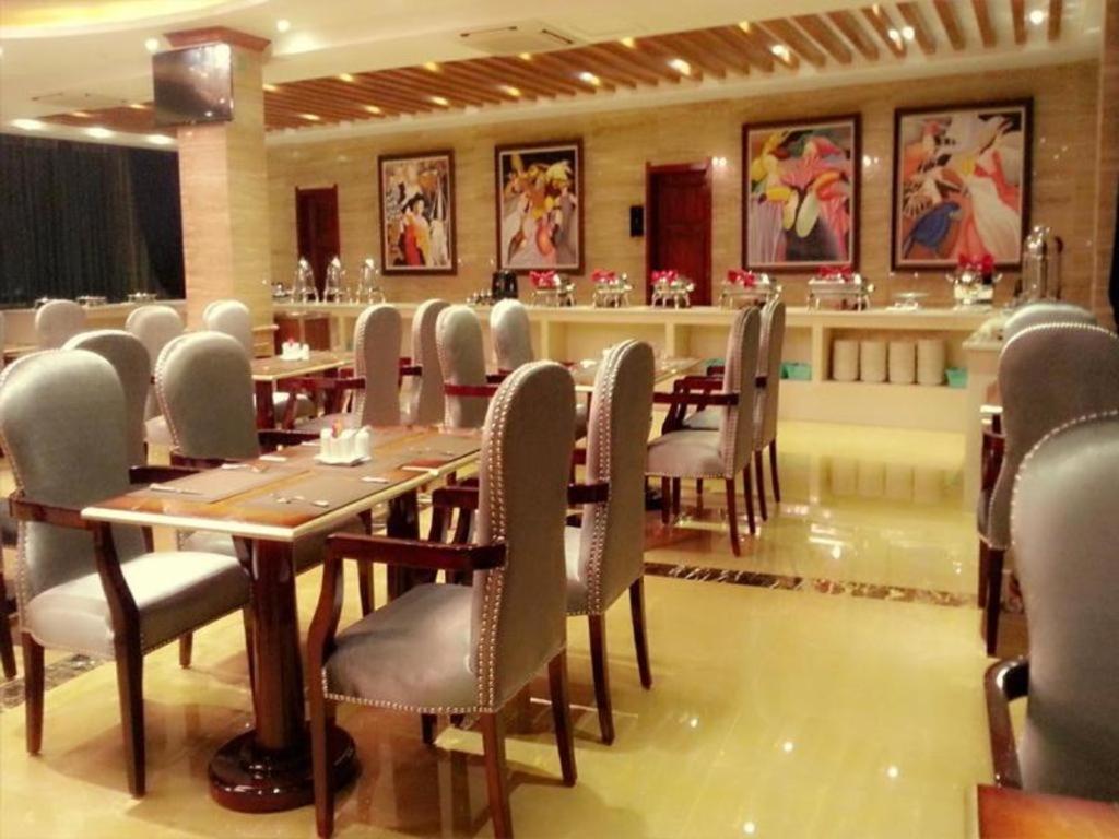 Star World 3* Naypyidaw